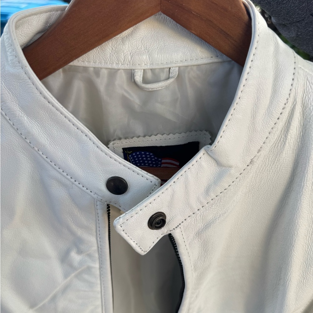 Women’s  White Leather Jacket - Picture 3 of 5